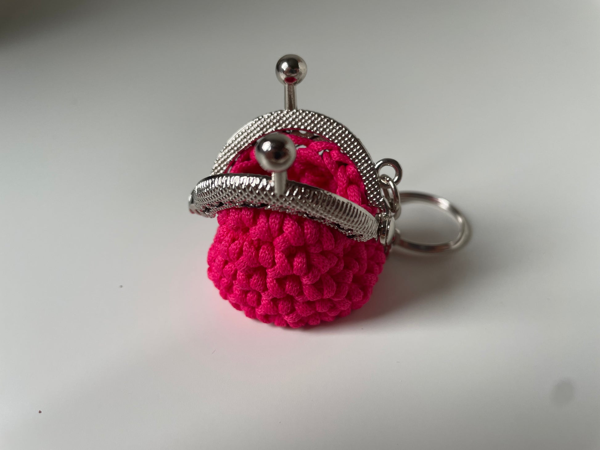 Portachiavi Paris - Lab.knitandcrochet